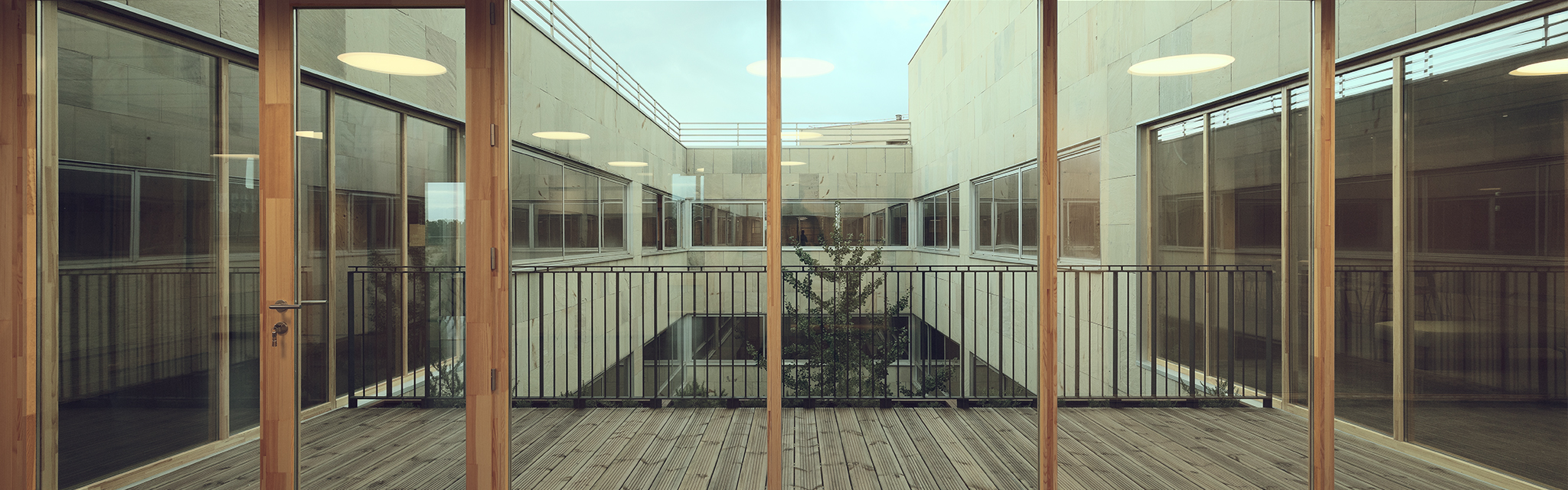 trasbordo finaliza las fases 1 y 2 del proyecto de la ESCI-UPF de Barcelona